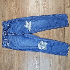 American Eagle Stretch Mom Straight Medium Wash Distressed Ripped Jean